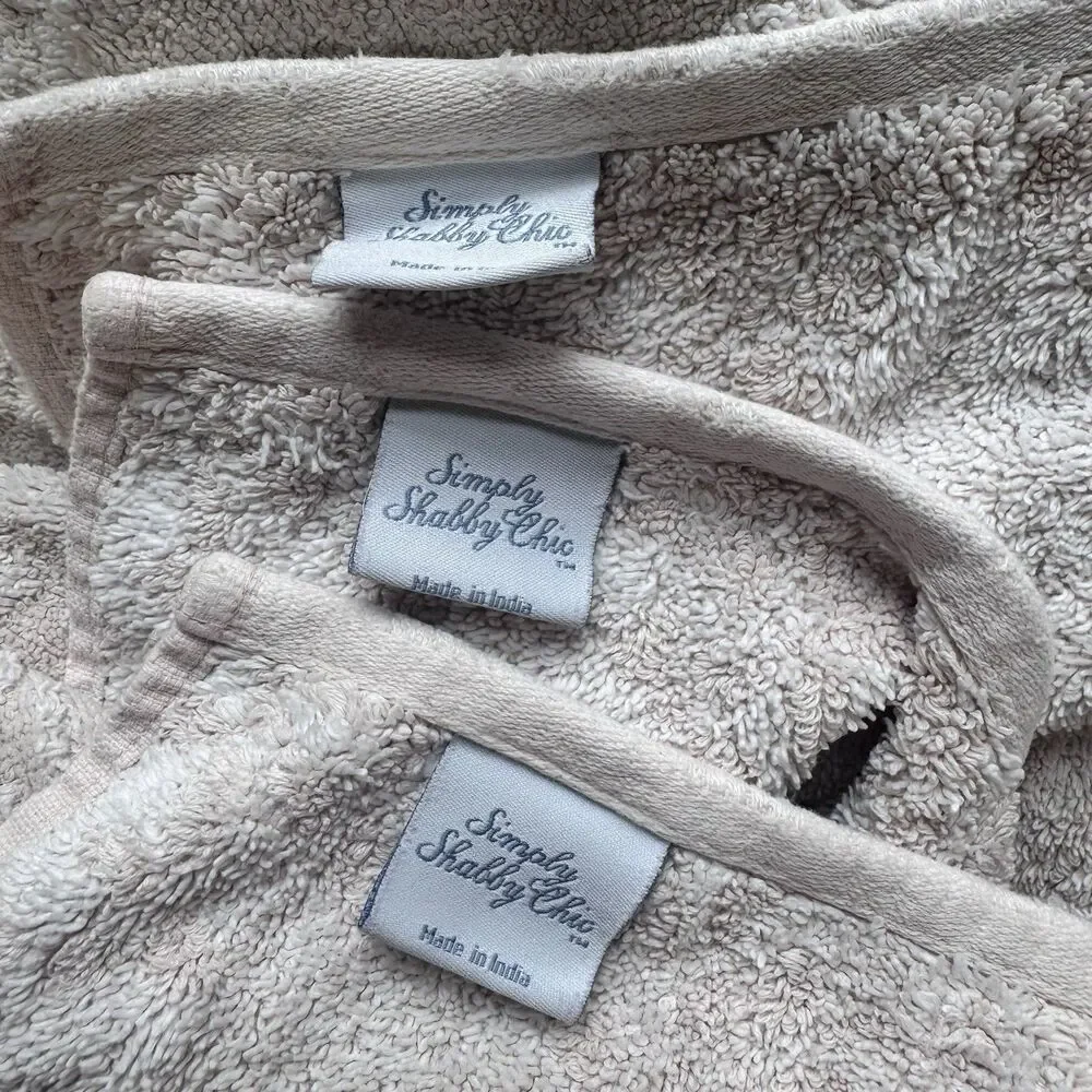 Laura Ashley Shabby Chic Bath towels Set Of 3 Pink Jaquard Floral Roses Textured